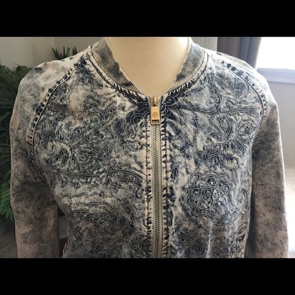 CottonOn Full Zip Long Sleeve Paisley Design Denim Jacket Size 10-NWOT - Picture 5 of 8